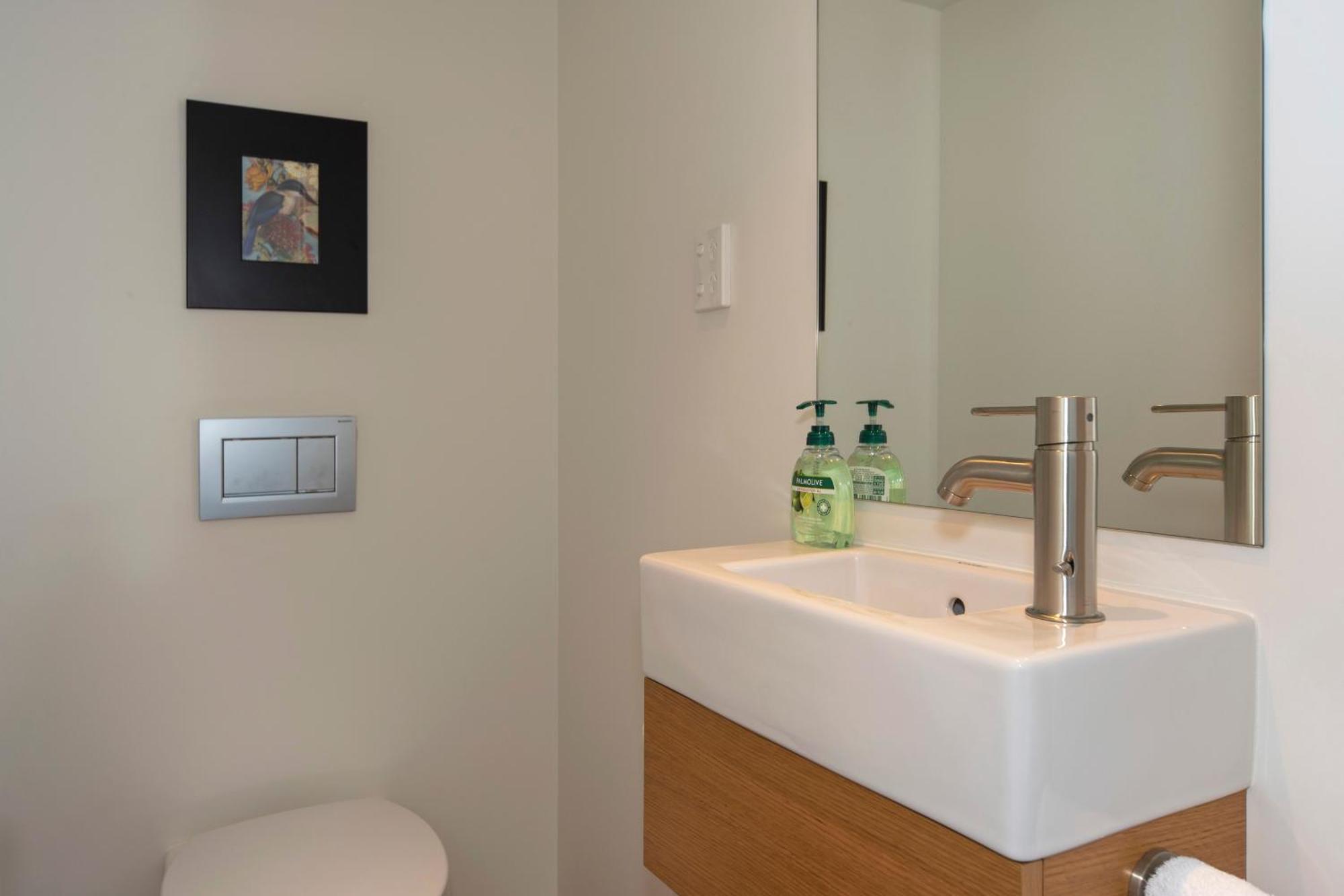 Penthouse 37 - Nelson Waterfront Apartment Екстериор снимка