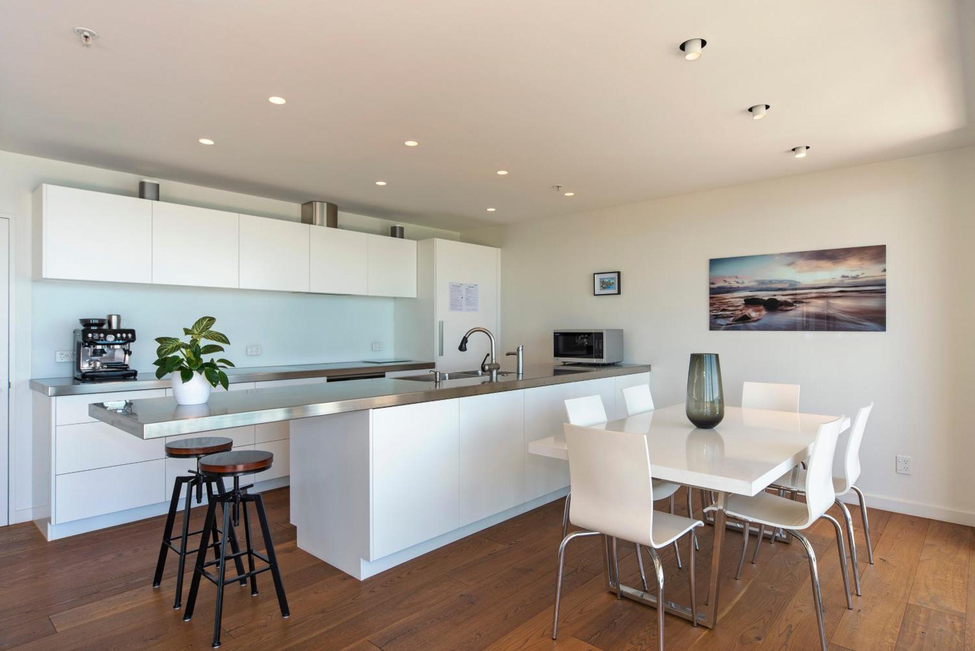 Penthouse 37 - Nelson Waterfront Apartment Екстериор снимка